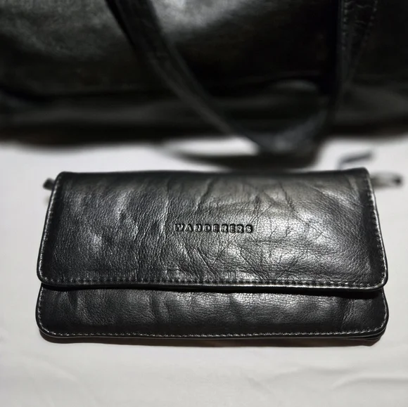 Wanderers Travel The Rocks Handbag, La Fontelina wallet, Barcelona Card wallet - Picture 9 of 16